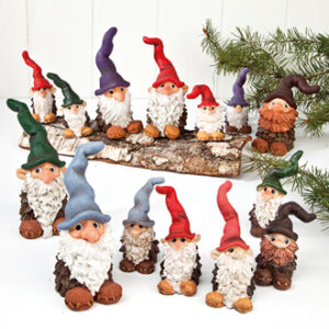 Poly Pobra spruce cone pixy - 8CM, 9 ASS.