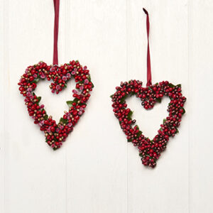 Heart w. red berries, to hang - 14CM, 2 ASS., 1/BOX