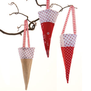 Christmas cornets, textile - 16CM, 3 ASS., 3/BAG